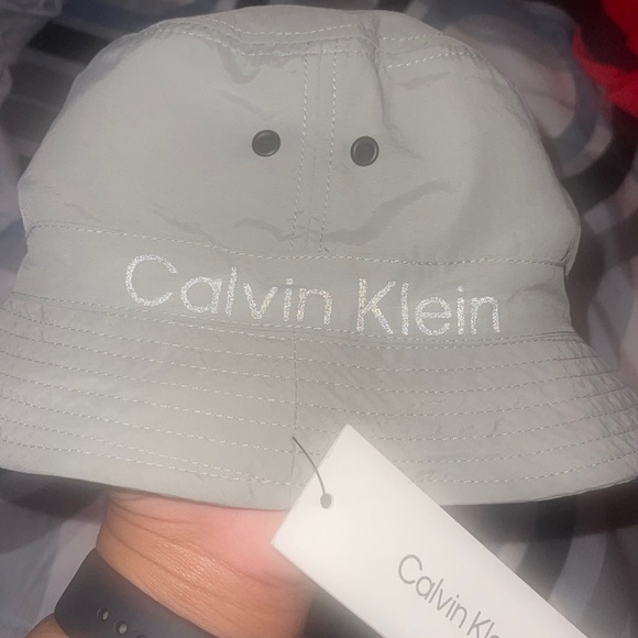 Bucket hat - Picture 3 of 3